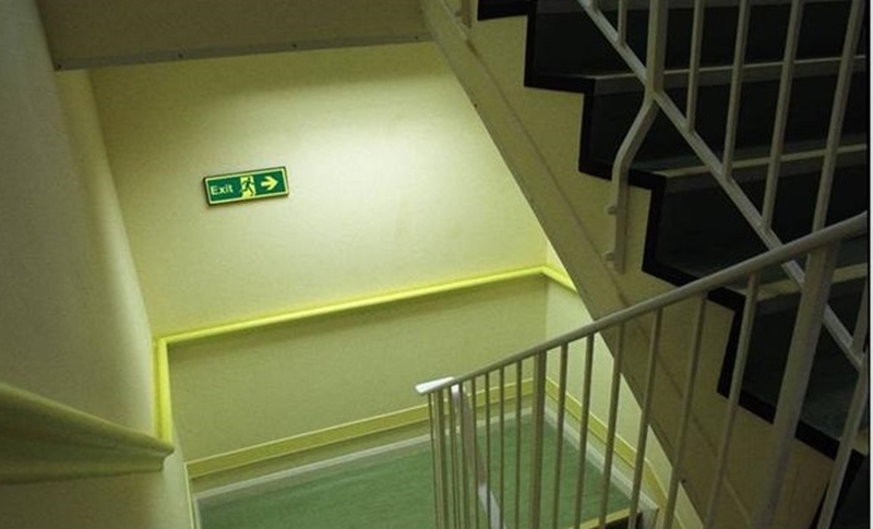 Ứng dụng và tiêu chuẩn lắp đèn thoát hiểm exit