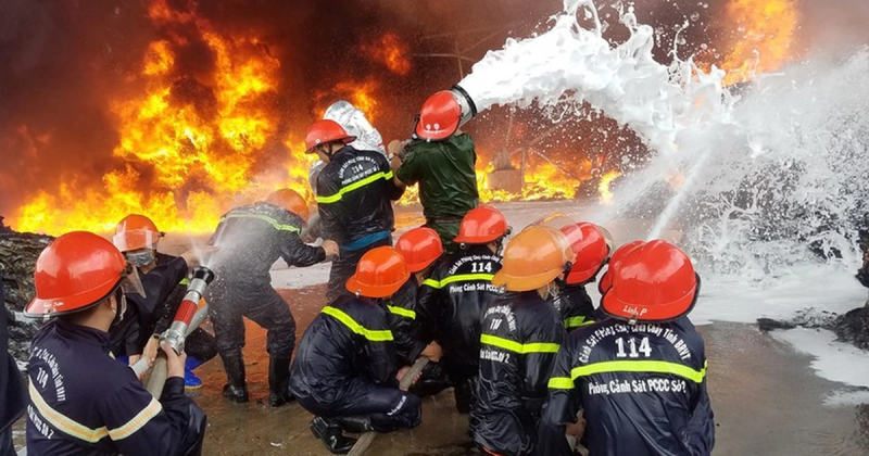 Quần áo PCCC Fire Pro-01 loại 4 lớp chịu nhiệt 300 độ